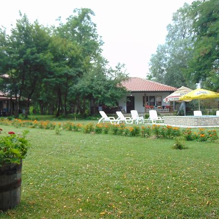 Hotel Holiday Park Ranchoto Kirkovo  Esterno foto