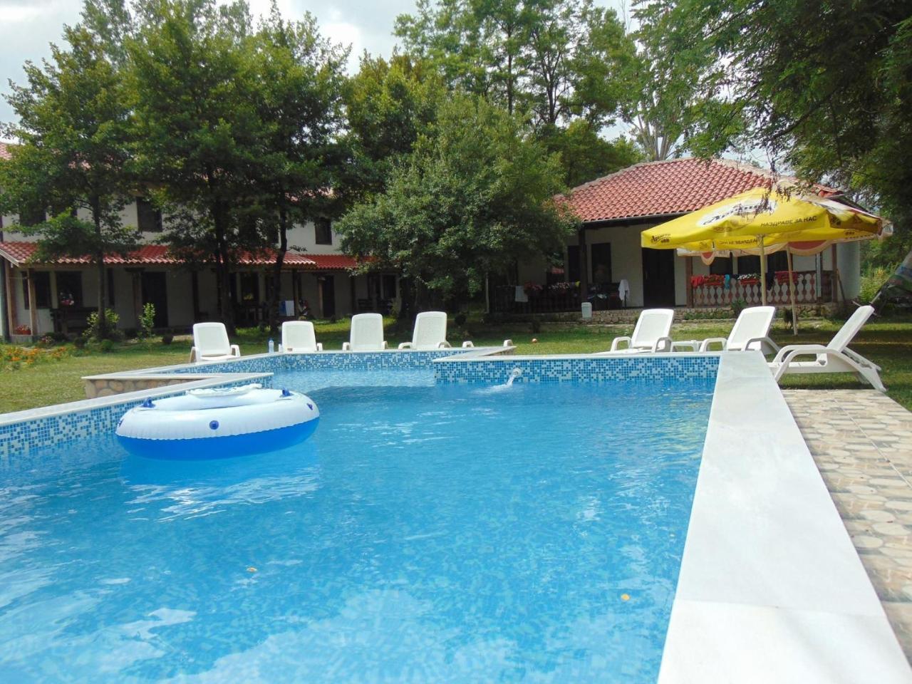 Hotel Holiday Park Ranchoto Kirkovo  Esterno foto